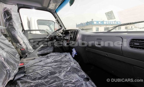 Buy Import Hyundai Accent White Car in Import - Dubai in Belait Buy Import Hyundai Accent White Car in Import - Dubai in Belait