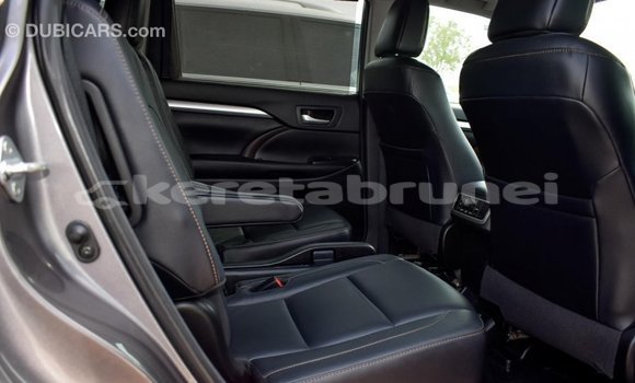 Buy Import Toyota Highlander Other Car in Import - Dubai in Belait Buy Import Toyota Highlander Other Car in Import - Dubai in Belait