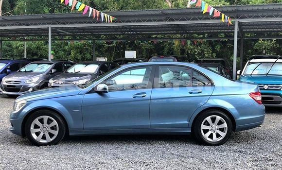 Buy Used Mercedes-Benz C-klasse Blue Car in Bandar Seri Begawan in Brunei-Muara Buy Used Mercedes-Benz C-klasse Blue Car in Bandar Seri Begawan in Brunei-Muara