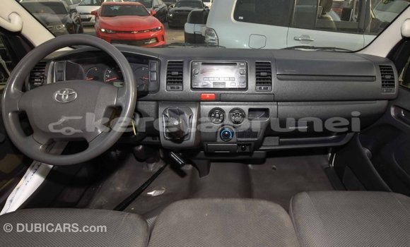 Buy Import Toyota Hiace White Car in Import - Dubai in Belait Buy Import Toyota Hiace White Car in Import - Dubai in Belait