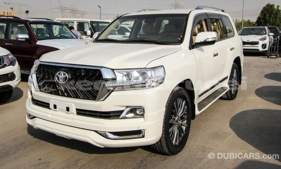 Buy Import Toyota Land Cruiser White Car in Import - Dubai in Belait Buy Import Toyota Land Cruiser White Car in Import - Dubai in Belait