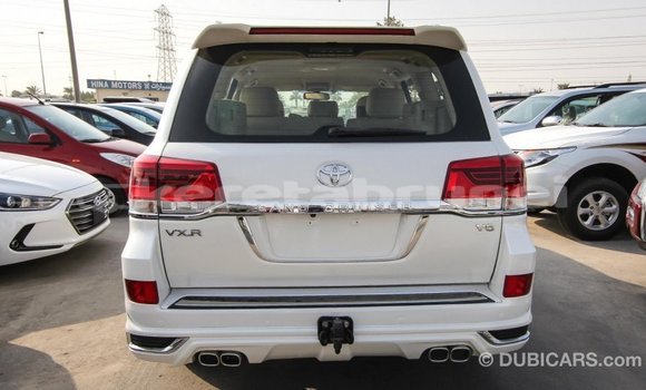 Buy Import Toyota Land Cruiser White Car in Import - Dubai in Belait Buy Import Toyota Land Cruiser White Car in Import - Dubai in Belait