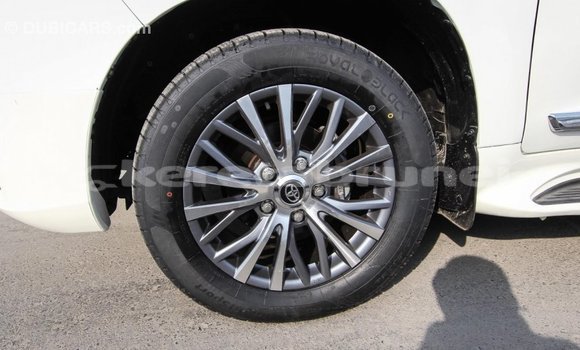 Buy Import Toyota Land Cruiser White Car in Import - Dubai in Belait Buy Import Toyota Land Cruiser White Car in Import - Dubai in Belait