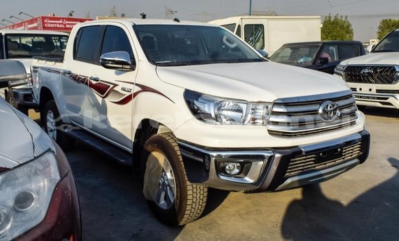 Buy Import Toyota Hilux White Car in Import - Dubai in Belait Buy Import Toyota Hilux White Car in Import - Dubai in Belait