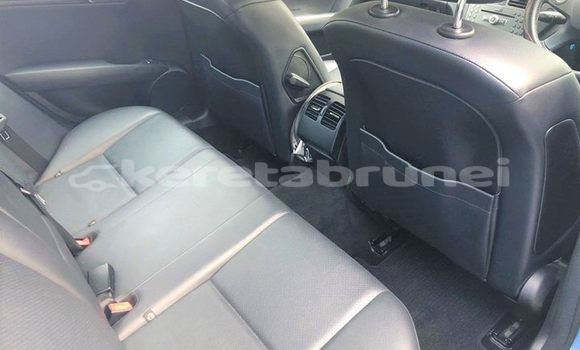 Buy Used Mercedes-Benz C-klasse Blue Car in Bandar Seri Begawan in Brunei-Muara Buy Used Mercedes-Benz C-klasse Blue Car in Bandar Seri Begawan in Brunei-Muara
