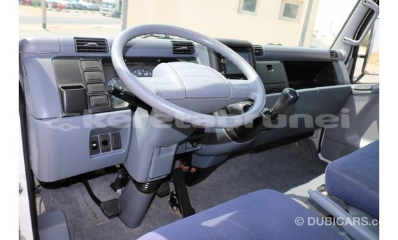 Buy Import Mitsubishi Carisma White Car in Import - Dubai in Belait