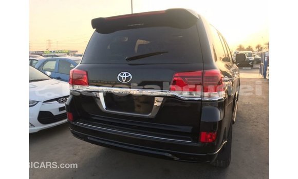 Buy Import Toyota Land Cruiser Black Car in Import - Dubai in Belait Buy Import Toyota Land Cruiser Black Car in Import - Dubai in Belait