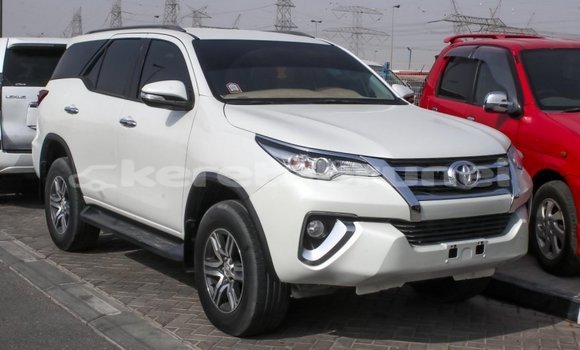 Buy Import Toyota Fortuner White Car in Import - Dubai in Belait Buy Import Toyota Fortuner White Car in Import - Dubai in Belait