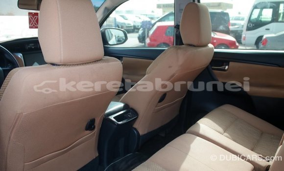 Buy Import Toyota Fortuner White Car in Import - Dubai in Belait Buy Import Toyota Fortuner White Car in Import - Dubai in Belait