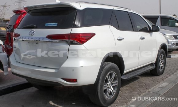 Buy Import Toyota Fortuner White Car in Import - Dubai in Belait Buy Import Toyota Fortuner White Car in Import - Dubai in Belait