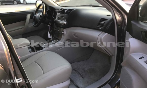 Buy Import Toyota Highlander Other Car in Import - Dubai in Belait Buy Import Toyota Highlander Other Car in Import - Dubai in Belait