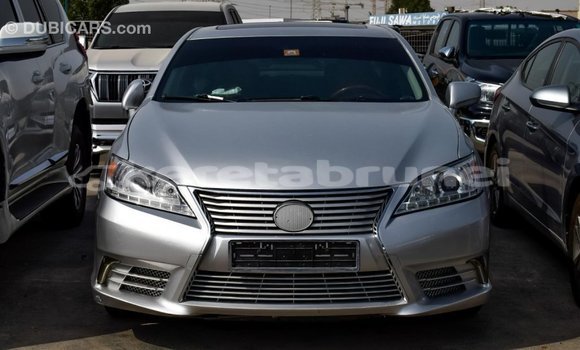 Buy Import Lexus ES Other Car in Import - Dubai in Belait Buy Import Lexus ES Other Car in Import - Dubai in Belait