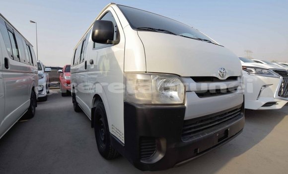 Buy Import Toyota Hiace White Car in Import - Dubai in Belait Buy Import Toyota Hiace White Car in Import - Dubai in Belait