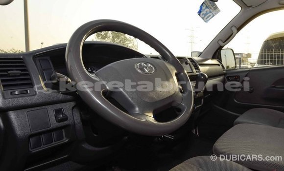 Buy Import Toyota Hiace White Car in Import - Dubai in Belait Buy Import Toyota Hiace White Car in Import - Dubai in Belait