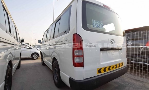 Buy Import Toyota Hiace White Car in Import - Dubai in Belait Buy Import Toyota Hiace White Car in Import - Dubai in Belait