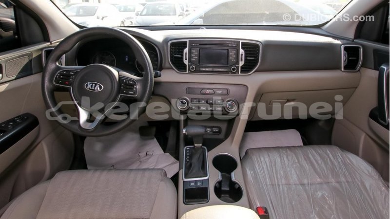 Big with watermark kia sportage belait import dubai 1865