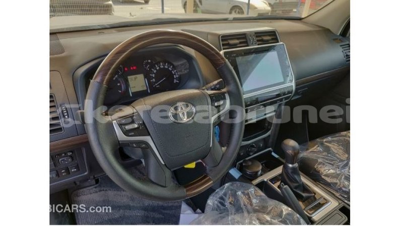 Big with watermark toyota prado belait import dubai 1877