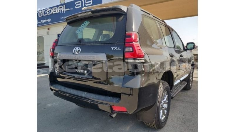 Big with watermark toyota prado belait import dubai 1877