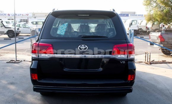 Buy Import Toyota Land Cruiser Black Car in Import - Dubai in Belait Buy Import Toyota Land Cruiser Black Car in Import - Dubai in Belait