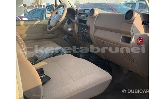 Buy Import Toyota Land Cruiser Beige Car in Import - Dubai in Belait Buy Import Toyota Land Cruiser Beige Car in Import - Dubai in Belait