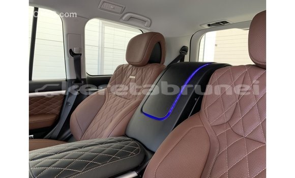 Buy Import Toyota Land Cruiser Black Car in Import - Dubai in Belait Buy Import Toyota Land Cruiser Black Car in Import - Dubai in Belait