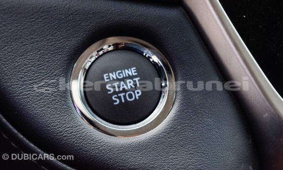 Buy Import Toyota Land Cruiser White Car in Import - Dubai in Belait Buy Import Toyota Land Cruiser White Car in Import - Dubai in Belait