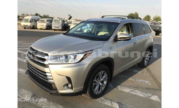 Buy Import Toyota Highlander Other Car in Import - Dubai in Belait Buy Import Toyota Highlander Other Car in Import - Dubai in Belait
