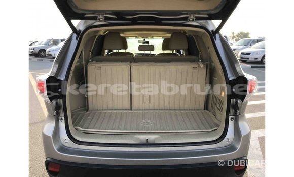 Buy Import Toyota Highlander Other Car in Import - Dubai in Belait Buy Import Toyota Highlander Other Car in Import - Dubai in Belait