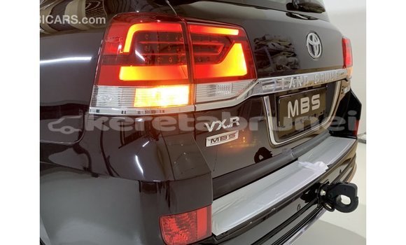 Buy Import Toyota Land Cruiser Black Car in Import - Dubai in Belait Buy Import Toyota Land Cruiser Black Car in Import - Dubai in Belait