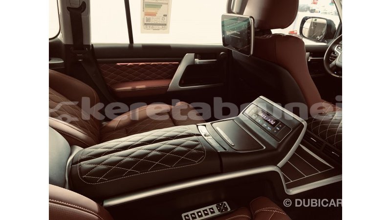 Big with watermark toyota land cruiser belait import dubai 1912