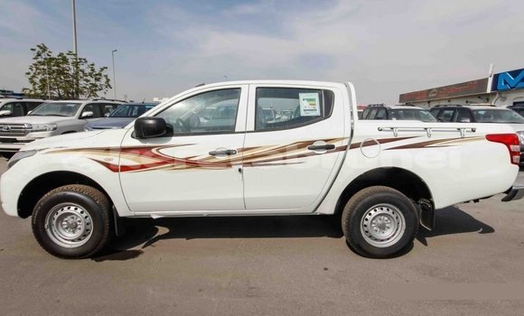 Buy Import Mitsubishi L200 White Car in Import - Dubai in Belait Buy Import Mitsubishi L200 White Car in Import - Dubai in Belait