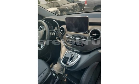 Buy Import Mercedes-Benz 250 Black Car in Import - Dubai in Belait Buy Import Mercedes-Benz 250 Black Car in Import - Dubai in Belait