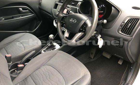 Buy Used Kia Rio White Car in Bandar Seri Begawan in Brunei-Muara Buy Used Kia Rio White Car in Bandar Seri Begawan in Brunei-Muara