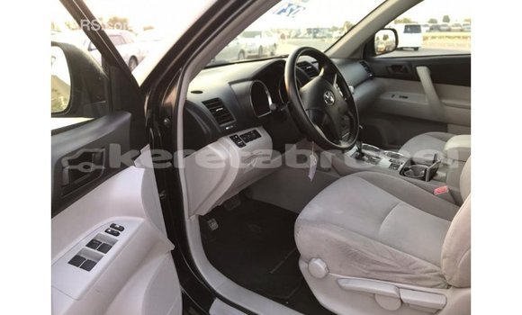 Buy Import Toyota Highlander Black Car in Import - Dubai in Belait Buy Import Toyota Highlander Black Car in Import - Dubai in Belait