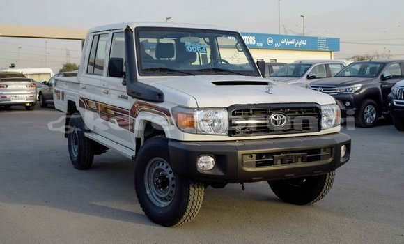 Buy Import Toyota Land Cruiser White Car in Import - Dubai in Belait Buy Import Toyota Land Cruiser White Car in Import - Dubai in Belait