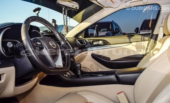Buy Import Nissan Maxima White Car in Import - Dubai in Belait Buy Import Nissan Maxima White Car in Import - Dubai in Belait
