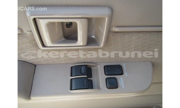Buy Import Toyota Land Cruiser White Car in Import - Dubai in Belait Buy Import Toyota Land Cruiser White Car in Import - Dubai in Belait