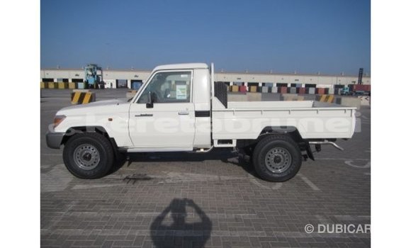 Buy Import Toyota Land Cruiser White Car in Import - Dubai in Belait Buy Import Toyota Land Cruiser White Car in Import - Dubai in Belait