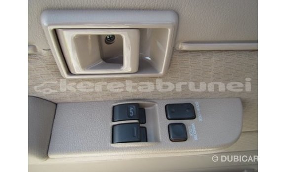 Buy Import Toyota Land Cruiser White Car in Import - Dubai in Belait Buy Import Toyota Land Cruiser White Car in Import - Dubai in Belait