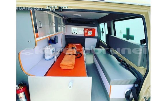 Buy Import Toyota Land Cruiser Beige Car in Import - Dubai in Belait Buy Import Toyota Land Cruiser Beige Car in Import - Dubai in Belait