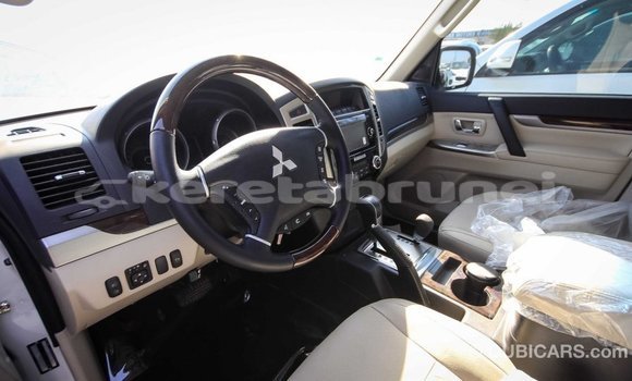 Buy Import Mitsubishi Pajero White Car in Import - Dubai in Belait Buy Import Mitsubishi Pajero White Car in Import - Dubai in Belait