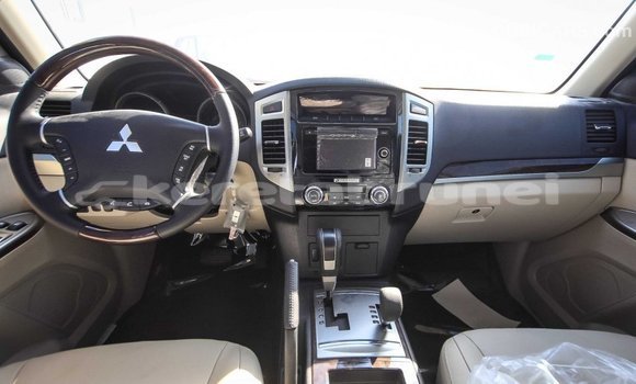 Buy Import Mitsubishi Pajero White Car in Import - Dubai in Belait Buy Import Mitsubishi Pajero White Car in Import - Dubai in Belait