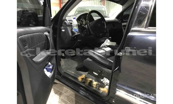 Buy Import Mercedes-Benz 190 (W201) Blue Car in Import - Dubai in Belait Buy Import Mercedes-Benz 190 (W201) Blue Car in Import - Dubai in Belait
