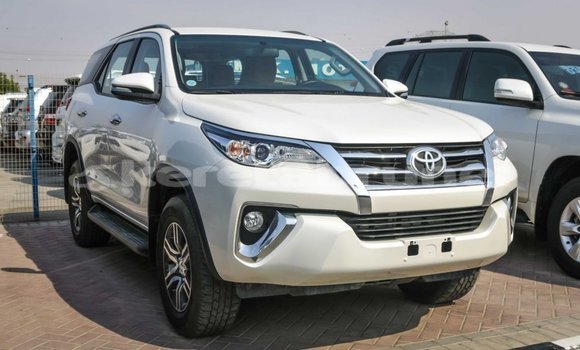 Buy Import Toyota Fortuner White Car in Import - Dubai in Belait Buy Import Toyota Fortuner White Car in Import - Dubai in Belait