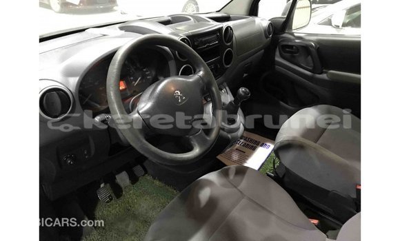Buy Import Peugeot Partner White Car in Import - Dubai in Belait Buy Import Peugeot Partner White Car in Import - Dubai in Belait