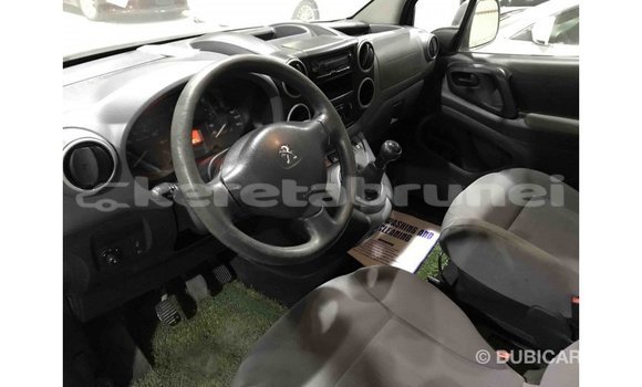 Buy Import Peugeot Partner White Car in Import - Dubai in Belait Buy Import Peugeot Partner White Car in Import - Dubai in Belait