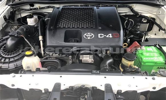 Buy Used Toyota Fortuner White Car in Bandar Seri Begawan in Brunei-Muara Buy Used Toyota Fortuner White Car in Bandar Seri Begawan in Brunei-Muara
