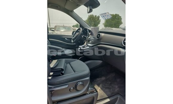 Buy Import Mercedes-Benz 250 Black Car in Import - Dubai in Belait Buy Import Mercedes-Benz 250 Black Car in Import - Dubai in Belait