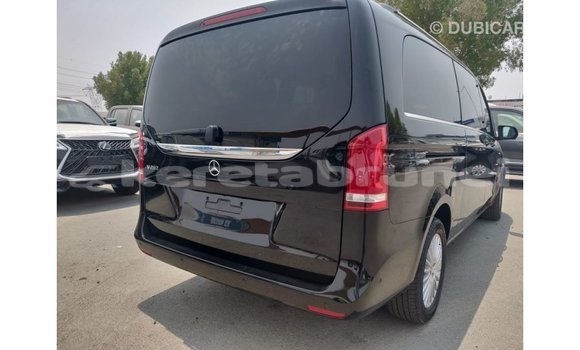 Buy Import Mercedes-Benz 250 Black Car in Import - Dubai in Belait Buy Import Mercedes-Benz 250 Black Car in Import - Dubai in Belait