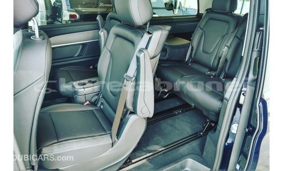 Buy Import Mercedes-Benz 250 Black Car in Import - Dubai in Belait Buy Import Mercedes-Benz 250 Black Car in Import - Dubai in Belait